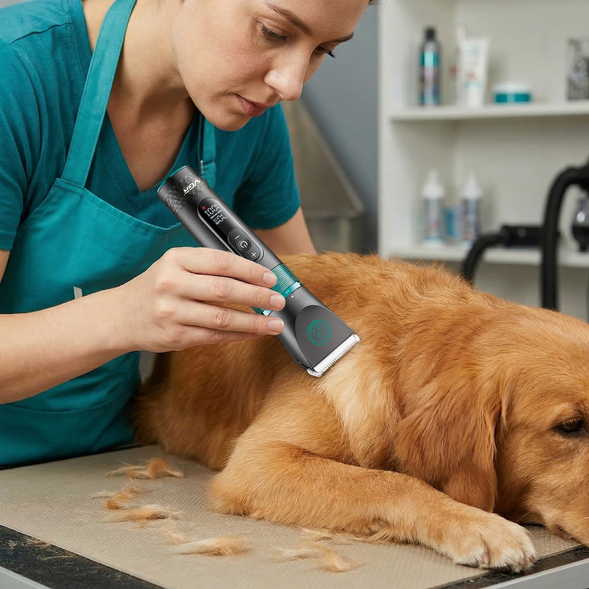 VGR V-209 Professional Pet Clipper with 200 Min Runtime, Black